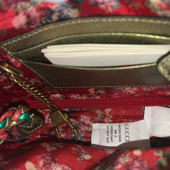 New Gucci Trapuntata shoulder bag with logo. Comes with dust bag. Never used! - Picture 5 of 10